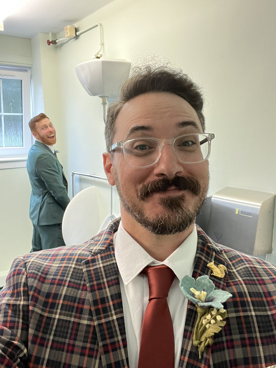 Some things never change. #BianchiFlemingWedding