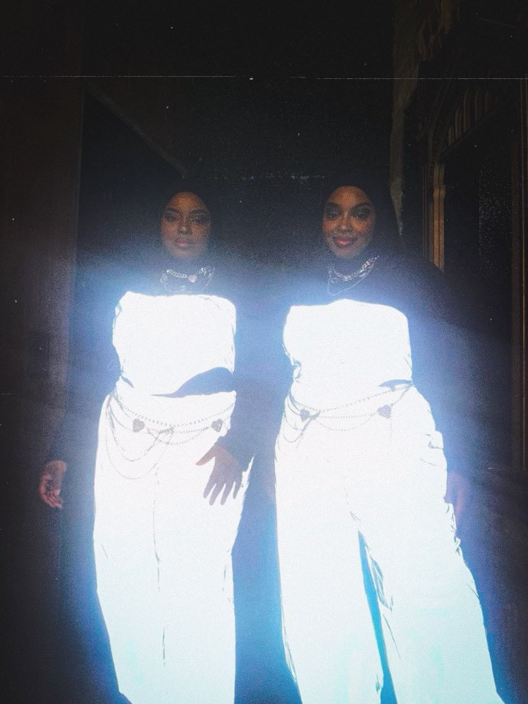 aint_afraid's tweet image. 🎵 My girl super beautiful , talking physical to character and spiritual 🎵 ✨ shining on stages all SUMMAH!!! Catch us Next week in Grand Rapids , MI for the #LoveWhereyouLive Festival ✨🎤