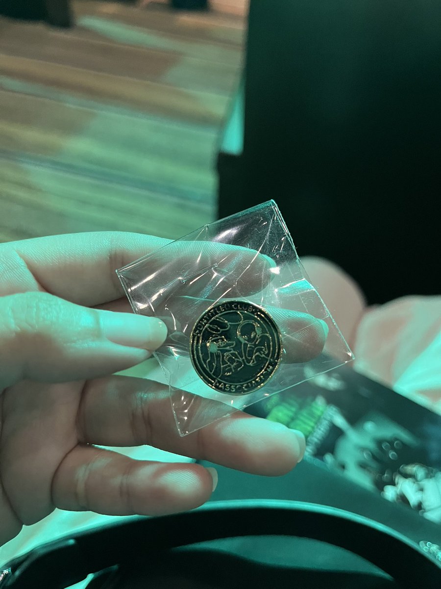 yamwang_mc's tweet image. อีเวนท์วันนี้คือฟลูฟีลเรามาก ชาว uc เยอะสุดๆ ชอบที่เอา 15min. กับ Trace Talk มาคั่น ยชกับพี่ธัญดำเนินเนื้อเรื่อง flow อยู่แล้ว พอมีแสงสีเสียงประกอบยิ่งเกิน 100%++ สัญญาว่าถ้ามีอีเวนท์หน้าจะไปอีกแน่นอน สุดท้ายพี่หมอตังหล่อมากกกก #untitledcase #UCTrueCrimeInTheatre