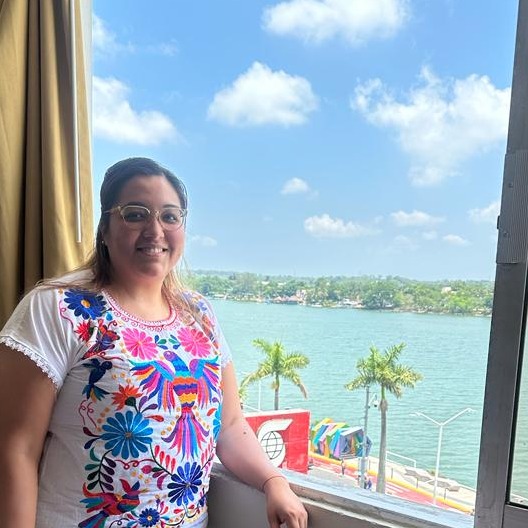 PilarMaguey's tweet photo. Un poco de aire fresco, agua y sol. ¡Nada más! 🤗
#vacaciones #meinspira #motivacion #amorpropio https://t.co/bD252xhYh5