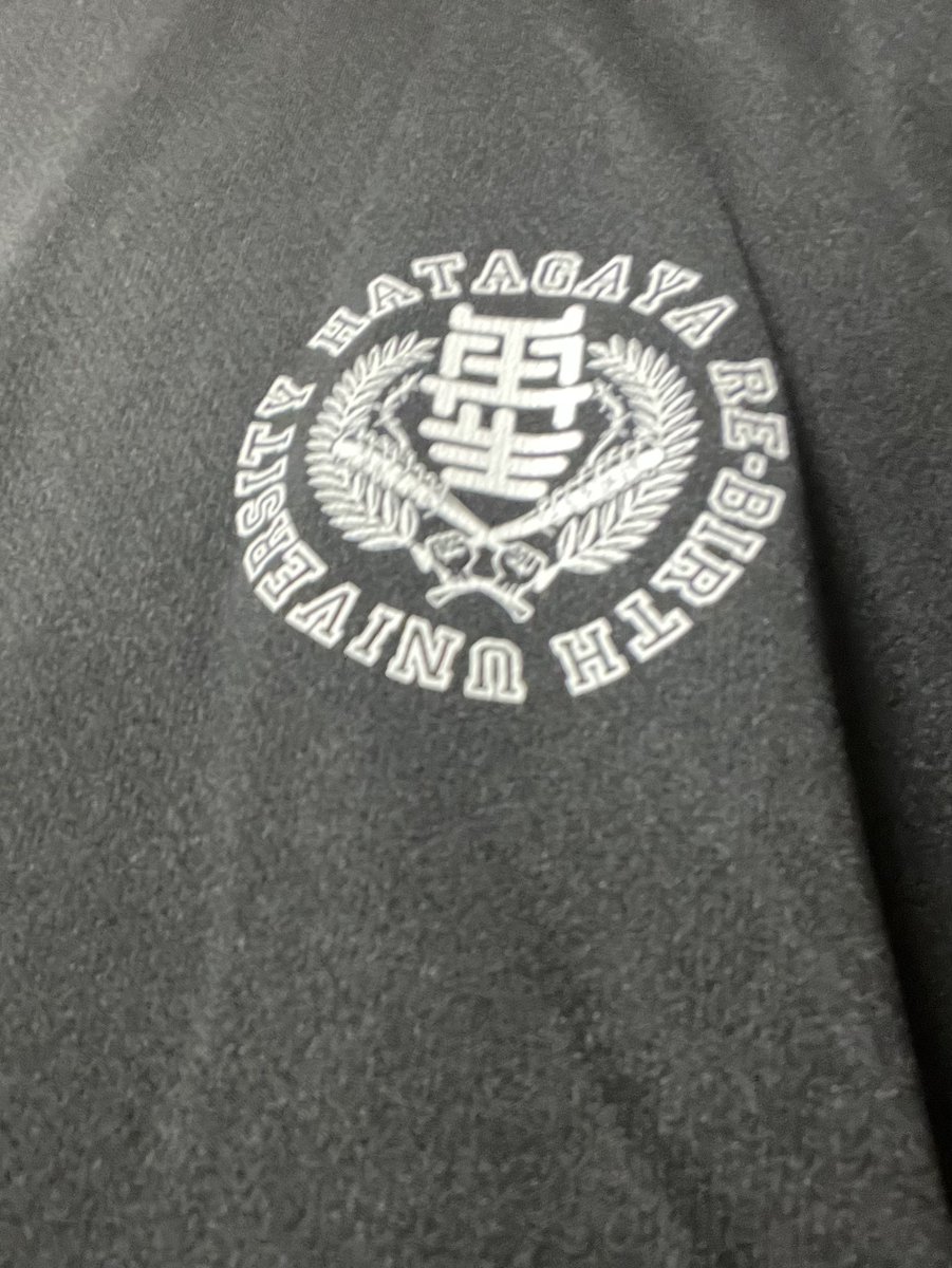 shironoah's tweet photo. この組み合わせでジムへ行くと、
いつもより長い時間走れそうだしいつもより重いウエイトで筋トレ出来る気がする😒
実際に頑張ってしまうのだけど…
#ジム活
#分かる人には分かる
#鬼に後押しされる
#幡ヶ谷再生大学
#MOBSTYLES
#MOBAT
# https://t.co/qRBNCquPrk