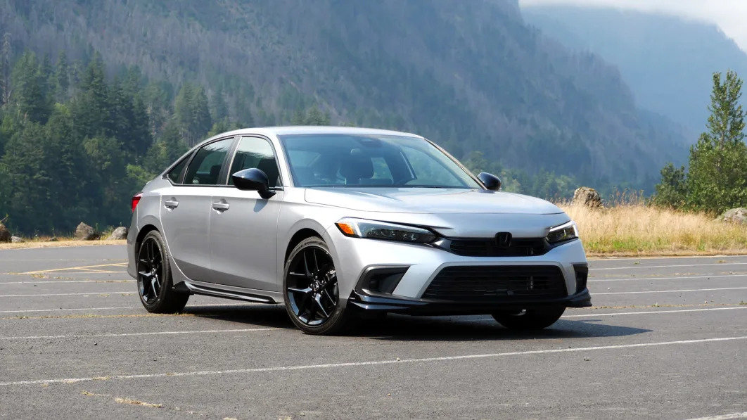 UltTrans123's tweet photo. Looking to go cross country? 
Call us today for all your shipping needs! 1-888-885-9123 Option 1 Sales for a quote!
#shipyourcar #transportingcars #carshippingquote #nationwidecarshipping #vehiclesshippingneeds #bestinthebusiness #reservationspecialist https://t.co/QtmNbNEyIR