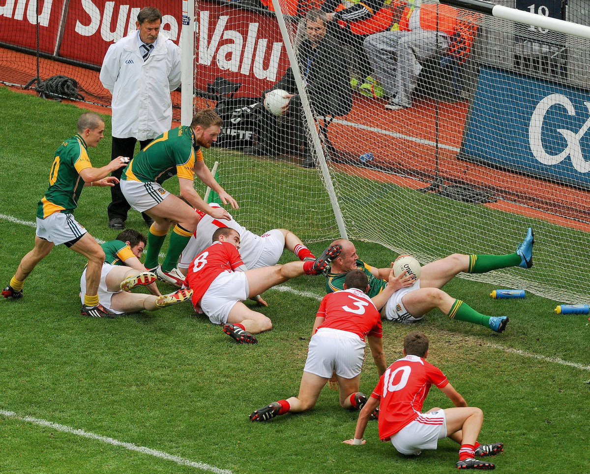 cathalchambers_'s tweet photo. *2nd most bizarre goal in Croke Park history https://t.co/33uyErJoS6