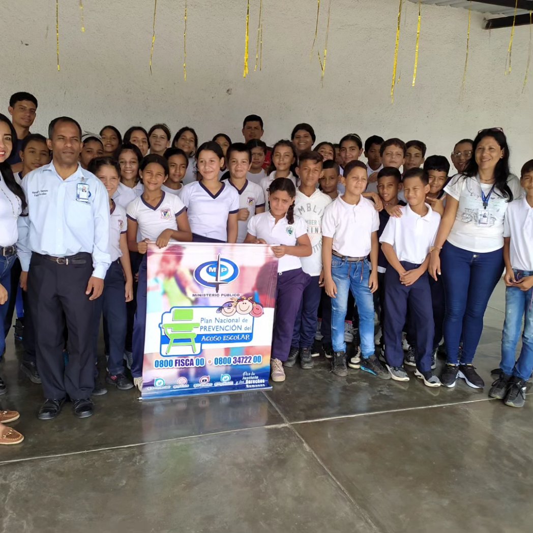 El Ministerio Público va a la  Esc Josefina Pimentel de Monay del CDCE La Paz, Municipio Pampán #Trujillo con el Conversatorio Acoso Escolar <a href="/_LaAvanzadora/">Yelitze Santaella</a> @MPPEDUCACION <a href="/DIFD_Trujillo/">División de Investigación y Formación Doc.Trujillo</a> <a href="/ViceIP/">VEIP</a> <a href="/TarekWiliamSaab/">Tarek William Saab</a> @cdcetrujillo <a href="/Twitera74/">⚢♈𝓒. 𝓡♈⚢</a> <a href="/vicent_carvajal/">Vicente Carvajal</a> #FiestaDeLaPalabra