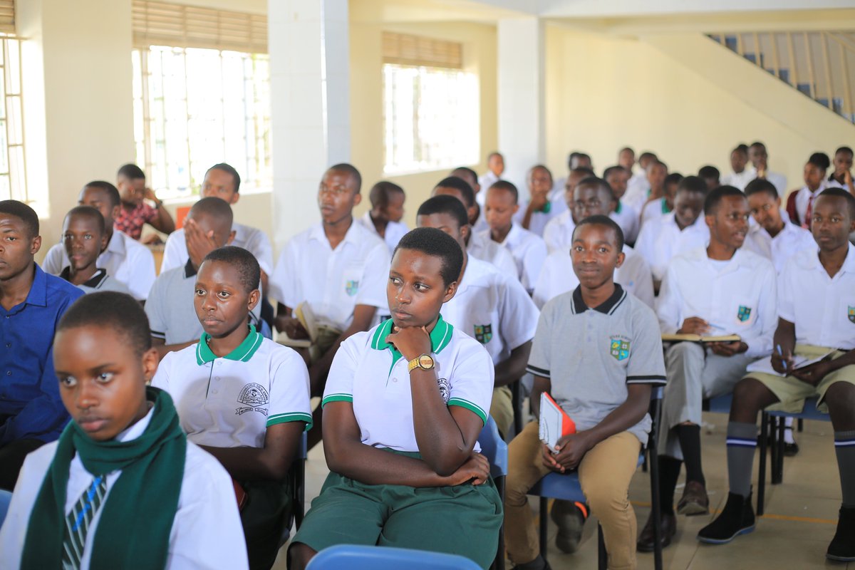 UNSA_Debates's tweet photo. Thrilled to have our dedicated #UNSSDC23 Technical Team of Judges, National Coordinator, Community Manager, and Tabulation Master at Mbarara High School, Chaapa for the Ankole Sub-Regional Qualifiers. We are making progress in the mission to #EndAIDS2030Ug
@aidscommission https://t.co/g9A0WP4qzr