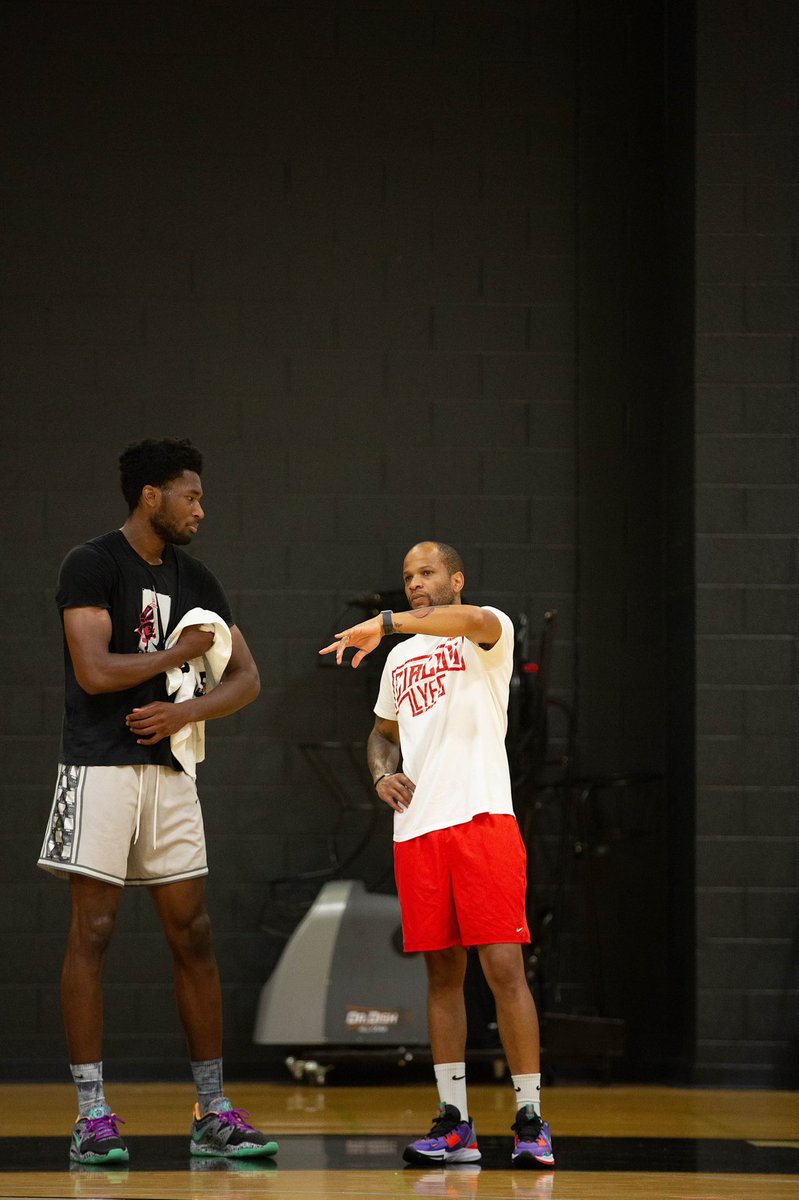 The 5 &amp; the LAB MAN <a href="/dameology/">Damian Jones</a> 💯