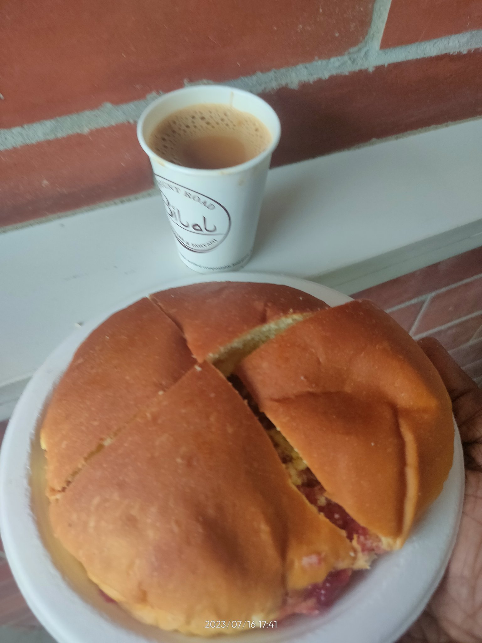 sanjay on X: "The famous Bun Butter Jam and tea of #Bilal. A new outlet in Akkarai. ECR. #Chennai https://t.co/UmnyfU6M4X" / X