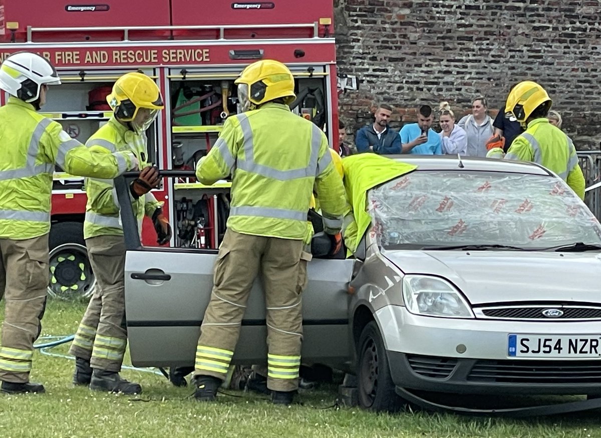 Tyne and Wear Fire and Rescue Service (@tyne_wear_frs) on Twitter photo Our TWFRS teams were also joined by partners from local organisations like <a href="/GoSmarterNT/">GoSmarter in North Tyneside</a> <a href="/NTCouncilTeam/">North Tyneside Council</a> who gave out some essential road safety advice for road users and school goers (parking outside of school).
A big thank you for everyone who came along! 😀👍 Our TWFRS teams were also joined by partners from local organisations like <a href="/GoSmarterNT/">GoSmarter in North Tyneside</a> <a href="/NTCouncilTeam/">North Tyneside Council</a> who gave out some essential road safety advice for road users and school goers (parking outside of school).
A big thank you for everyone who came along! 😀👍