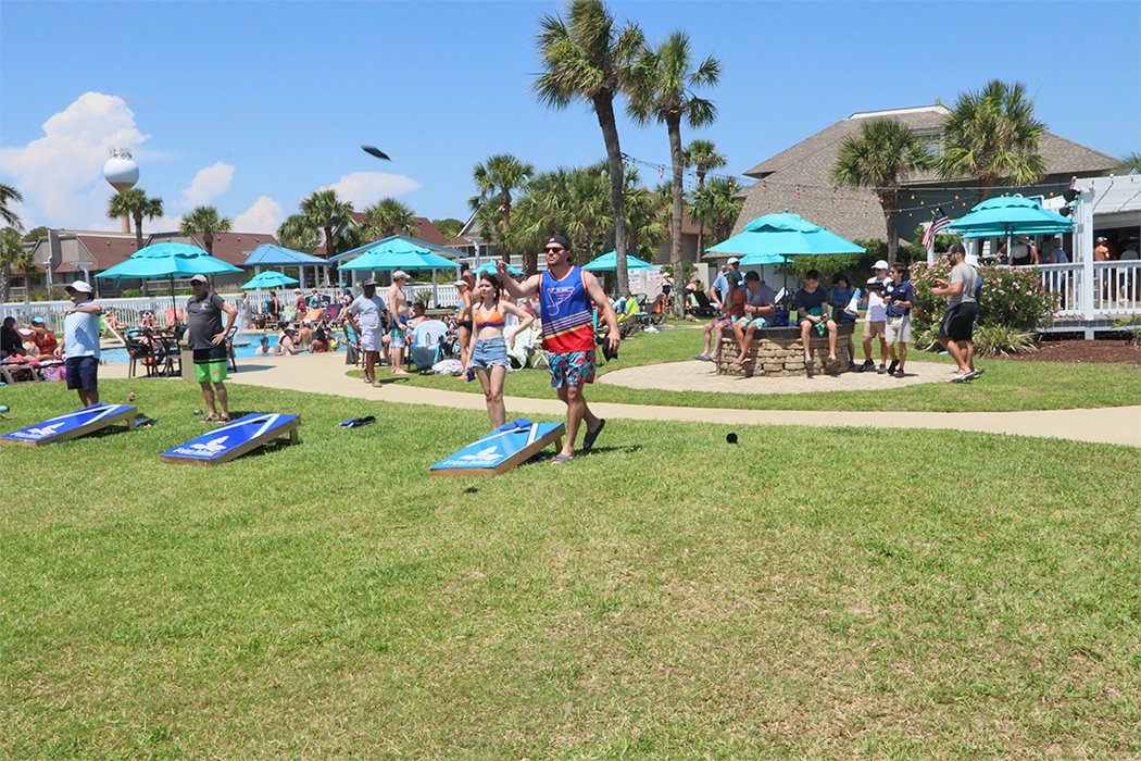 FrippIslandRsrt's tweet image. Happy Sunday Funday! ☀️ 🕺 🌴 We have an exciting Cornhole tournament lined up today at 2pm for our 21+ crew at the Adult Pool! Come out and join us later for a great time.

#frippisland #frippinit #adultpool