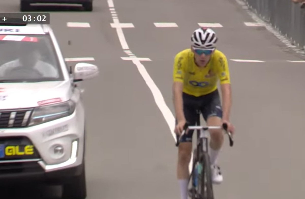 Darren Rafferty wins overall at the Giro della Valle d'Aosta. Massive win!  <a href="/HBAxeon/">Hagens Berman Jayco</a> <a href="/GiroVdA/">Giro Valle d'Aosta</a> <a href="/CyclingIreland/">Cycling Ireland</a> <a href="/IrishCorner10/">Irish Corner🇮🇪</a>