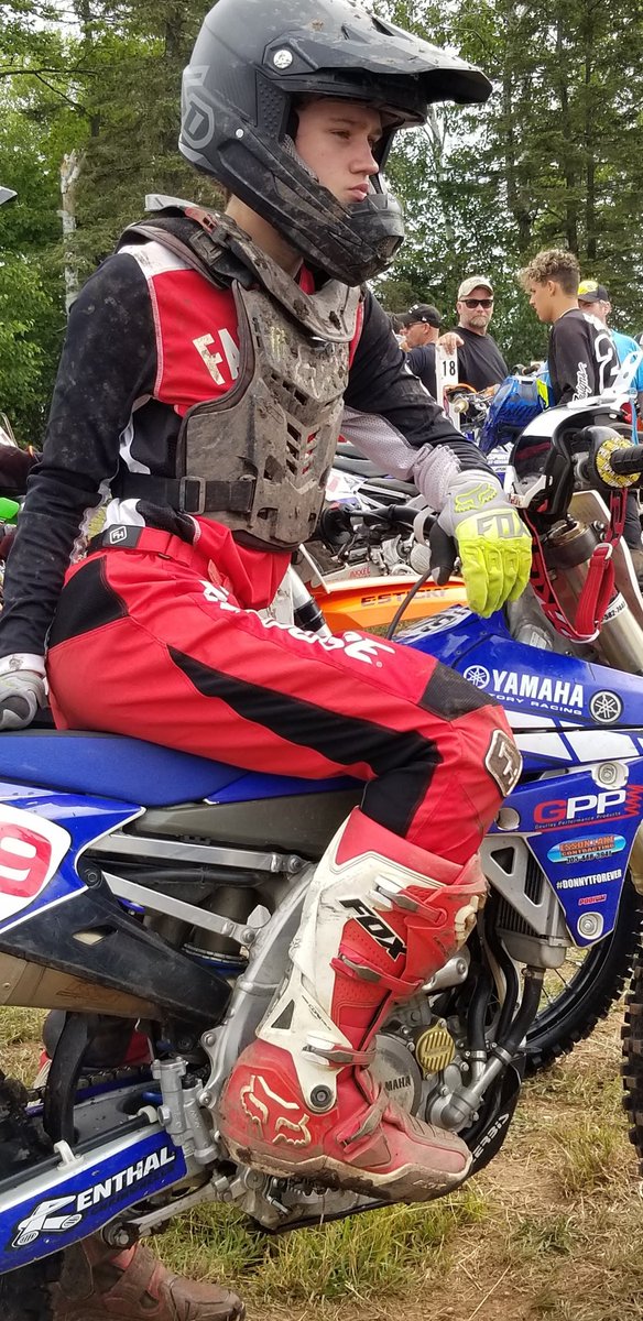 bushcrafter79's tweet photo. Sunday throwback 
12 yrs ago, Jr started saving beer cans. 
My buddies saved them too. He wanted a YZ85
He saved up $530 (bike was much more😎)
Was only to be for fun.
By next spring, electrical tape numbers, and new gear, rest is all passion and hard work

#BuildMen
#MXracing https://t.co/IYaekrWxzU