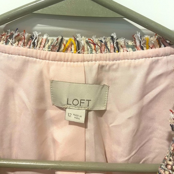 So good I had to share! Check out all the items I'm loving on <a href="/Poshmarkapp/">Poshmark</a> from <a href="/shellyrob64/">Shelly Robinson</a> #poshmark #fashion #style #shopmycloset #loft: posh.mk/LuGYq5HVtBb