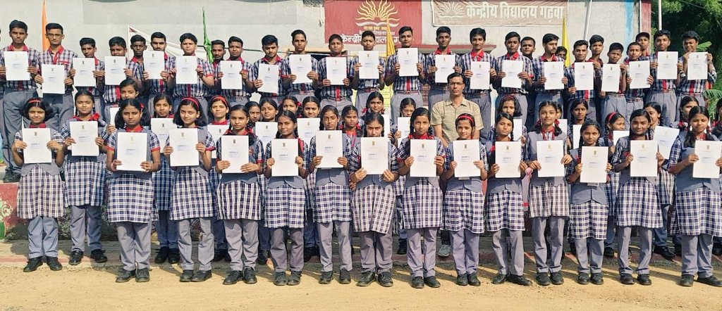 kvgarhwa's tweet photo. #परीक्षापेचर्चा2023 कार्यक्रम में भागीदारी करने और अपने बहुमूल्य विचार सांझा करने के लिए सभी विद्यार्थियों और शिक्षकगण को प्रधानमंत्री जी द्वारा शुभकामना पत्र/ संदेश पत्र भेजा गया।
#ThanksPM🙏
@EduMinOfIndia
@KVS_HQ
@PMOIndia
@narendramodi
@DPPatel44914035
@KendriyaRanchi https://t.co/YUyLBKRg81