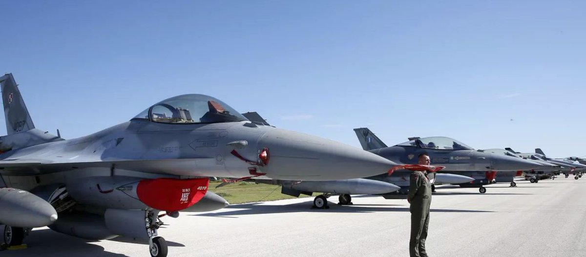 The White House said that the training of #Ukrainian pilots to fly F-16 fighter jets in the EU countries could begin in a couple of weeks.