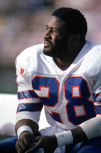 VintageBills's tweet photo. Wacky Wednesday~
🚫Buffalo Bills players have scored more than 1 TD vs the Dallas Cowboys since Greg Bell scored 2 TDs in 1984. Rushing or Receiving!! This NEEDS to be BROKEN this week! Go Bills!!! #BillsMafia #GregBell https://t.co/tjRpK9IBPO