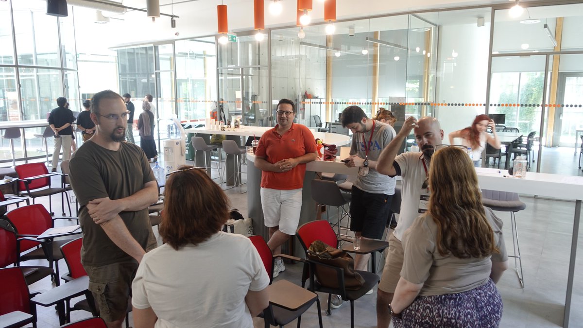 AkinUnver's tweet photo. Yesterday was the final day of @SICSS_Istanbul

Participants presented their group projects at @ozyeginuni @Open_Fab to a broader audience, including jury members @onurvarol @SerkantAdiguzel @MerihAngin @GundogduDidem @uzay00

This thread is a summary of presentations 🔗 https://t.co/8Z1FgQXr3H