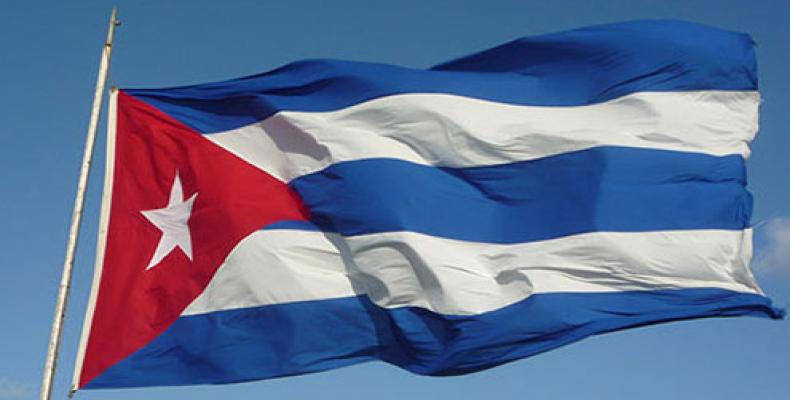 Tenemos que desarrollar un partido de acero; tenemos que asegurar la supervivencia de nuestra Revolución contra cualquier desvío, contra cualquier peligro, externo o interno, hoy, mañana y siempre.
       Fidel

#Cuba🇨🇺
#ConTodosLaVictoria