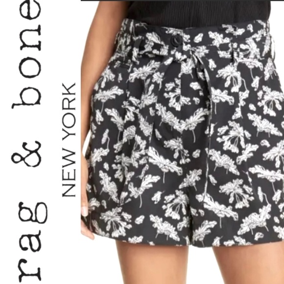 whatnikthinks's tweet photo. So good I had to share! Check out all the items I'm loving on @Poshmarkapp #poshmark #fashion #style #shopmycloset #lululemonathletica #xhilaration #ragbonenewyork: https://t.co/OAjkHo9Y1M https://t.co/yKOmjkH1Hy