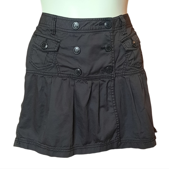 TheCuteHunter's tweet photo. So good I had to share! Check out all the items I'm loving on @Poshmarkapp from @TiaLloy19344570 @bjrand @deniseallene #poshmark #fashion #style #shopmycloset #ugiz #athleta #laurenralphlauren: https://t.co/UAIb75sZq8 https://t.co/n5kHHsm7zP
