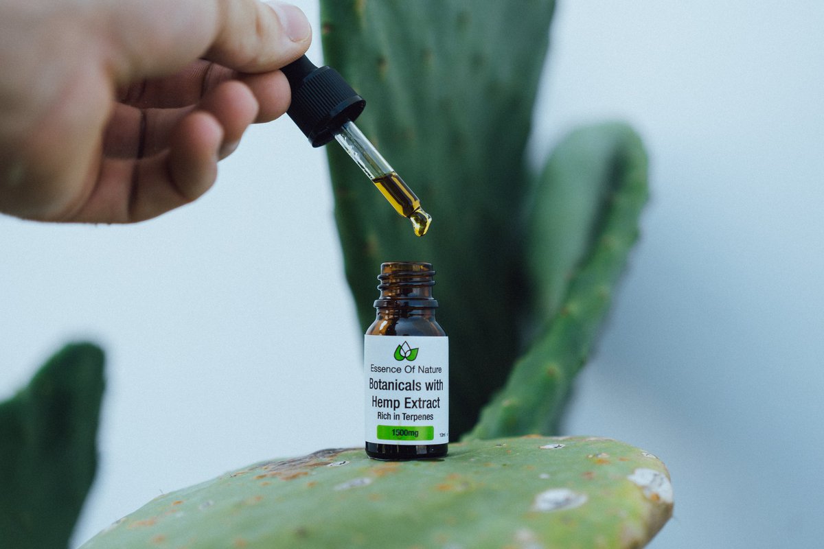 Small, but mighty 💪🌿

We are constantly receiving brilliant feedback, which we love to hear 💚

The most reported feedback we recieve from our customers is:
🌱 Better sleep 
🌱 Helps with aches &amp; pains
🌱 Helps with anxiety 
🌱 Quicker recovery

Dm to order/enquire 📥