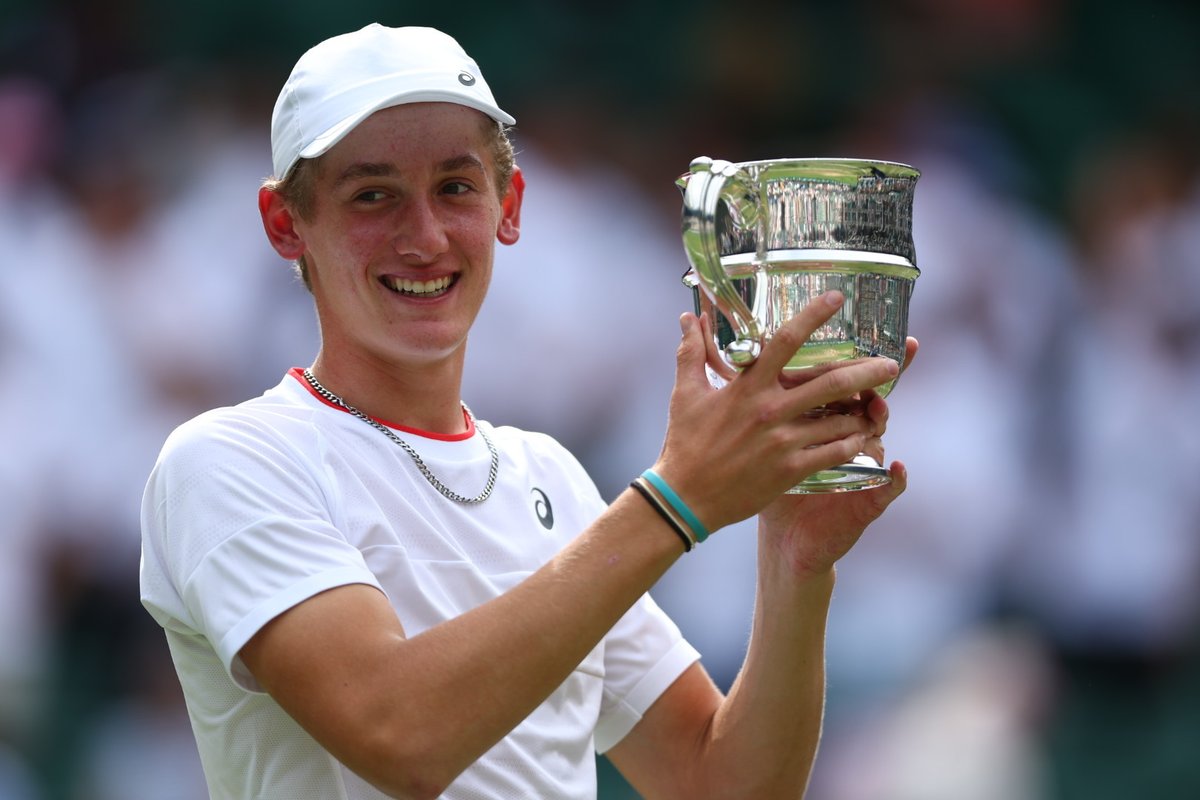 Wimbledon's tweet photo. Henry Searle is the seventh player from Great Britain to win the Boys' Singles title at #Wimbledon https://t.co/IerxKFTNoP