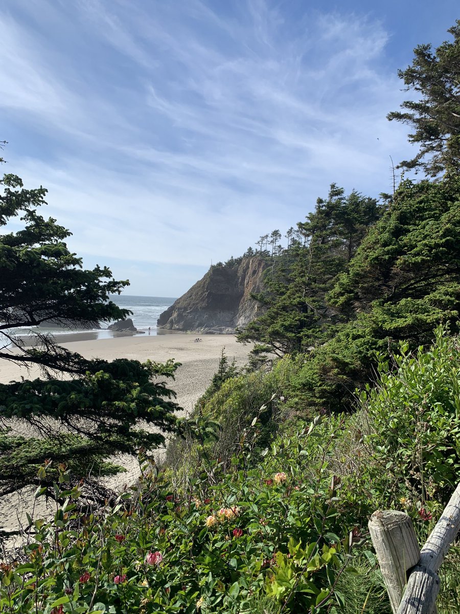 Manzanita, Oregon. #NatureRocks ❤️