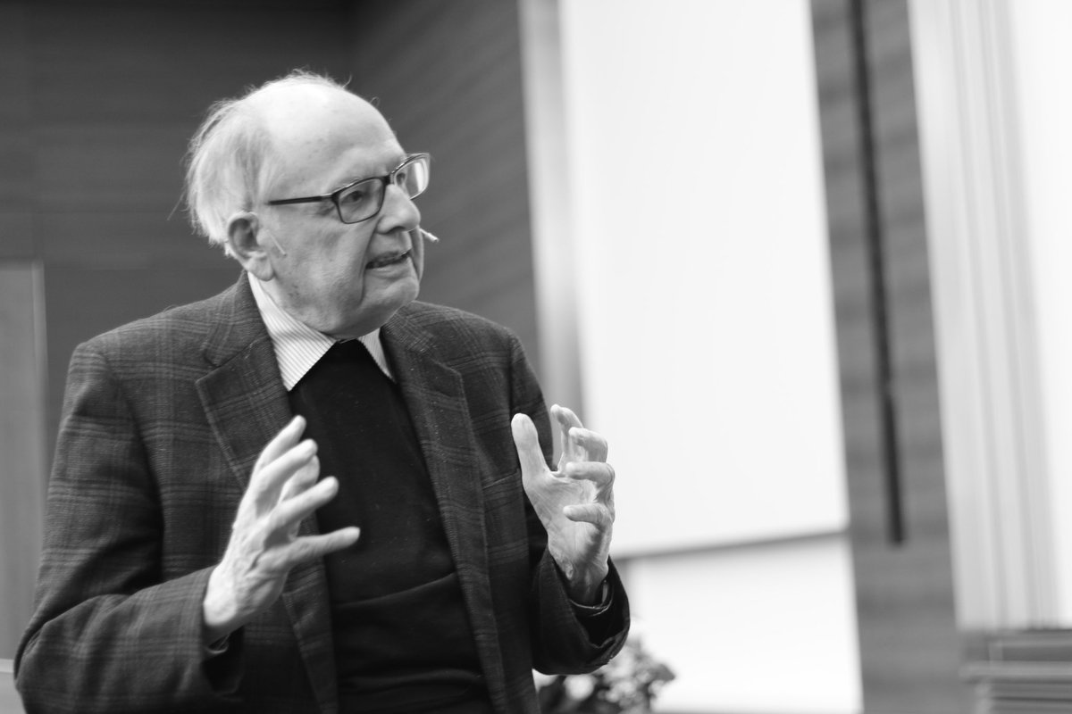 In deepest grief, the Laboratory of Organic Chemistry at <a href="/ETH_DCHAB/">D-CHAB</a>  at <a href="/ETH_en/">ETH Zurich</a> announces that our friend and colleague, Prof. em. Albert Eschenmoser passed away peacefully, at the age of 97, on July 14, 2023.
Albert #Eschenmoser shaped organic chemistry as did few others. 1/3