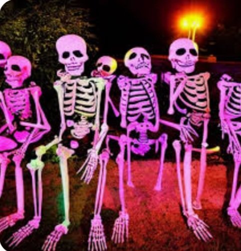 Just the crowd waiting for Djokovic to serve #WimbledonFinal