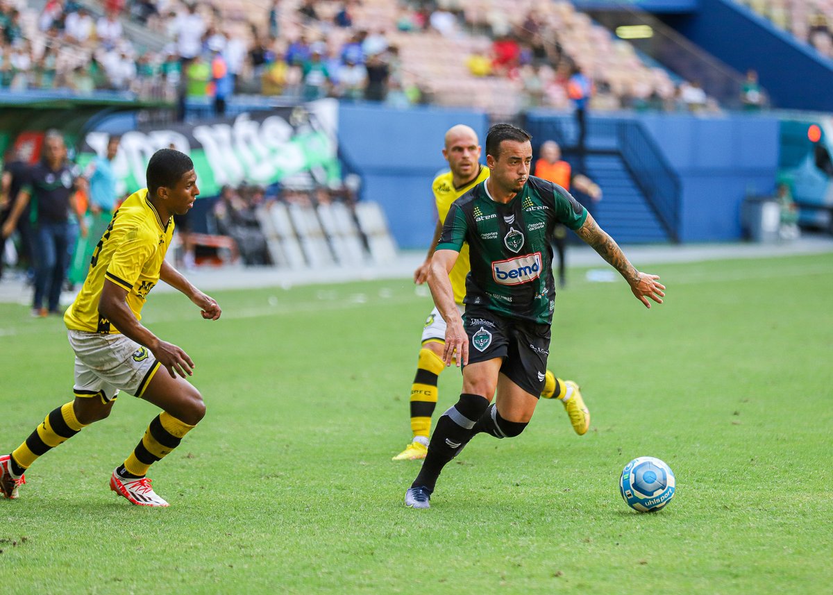 oficialmanausfc's tweet photo. Fotos do confronto de ontem contra o São Bernardo na Arena da Amazônia.

O próximo compromisso do Manaus é contra o Brusque no domingo que vem. Acreditar e trabalhar pelos resultados sempre. 

Vamos!  🏹

📸 @ismaelfotofc

#TimeDaAmazônia 🌳🦅🏹 https://t.co/3N9FSWAOpz