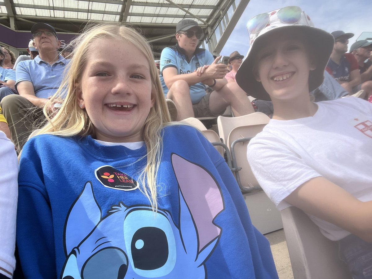 tingtong06's tweet photo. Ellyse Perry 
Shane Warne stand 
Block D
Row F
Seat 45/46
#ENGVAUS https://t.co/GtEKpOt4Vb
