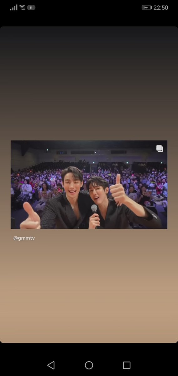 norin_sa's tweet photo. ちょっとそこまで～な気持ちで参加したふぉすぶのファンミ🦊🍅
すごくすご～く楽しくて…あったかくて…ありがとうの気持ちでいっぱいに💗
2人の関係性萌えなので…十分に堪能しました😍
とにかく顔ちっさ、細っ、足長っ、キラキラ～✨
お会いできて本当に光栄でした💕

#ForceBook1stFMinJapan https://t.co/NTVZOQMzhv