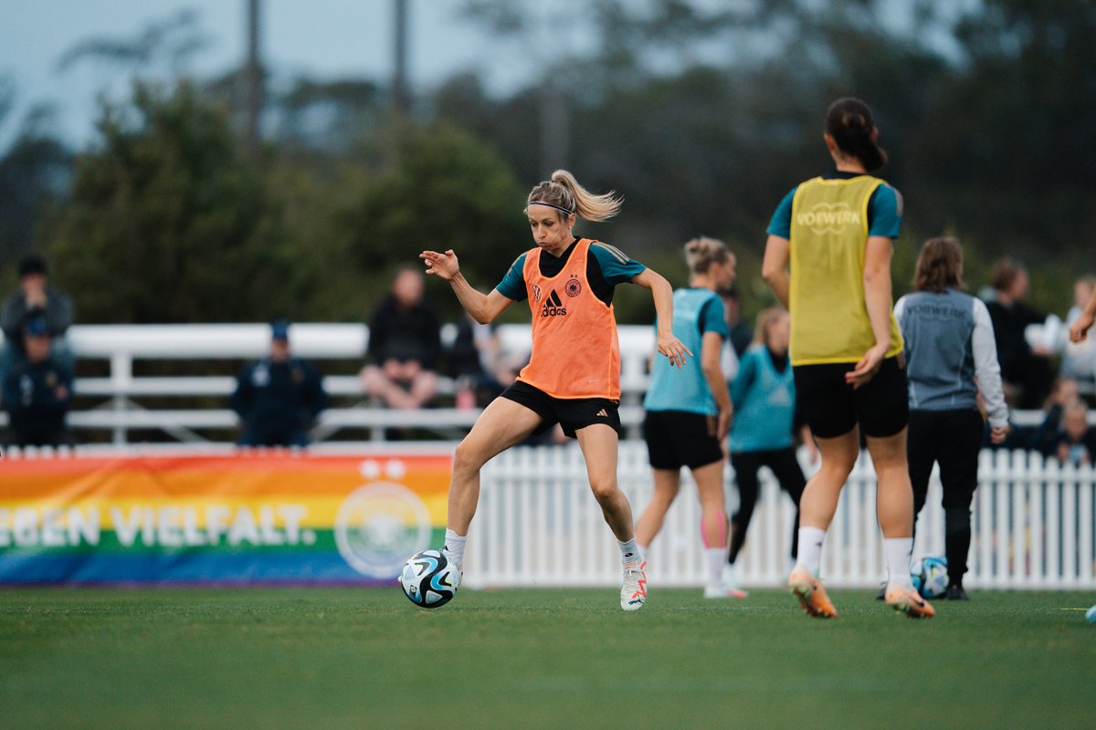 DFB-Frauen tweet media