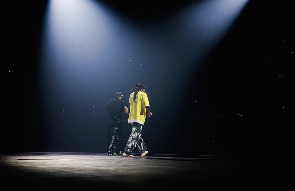 BrownRapFan's tweet image. J. Cole confirmed Drake will be on The Fall Off last night. I can’t believe this is real life