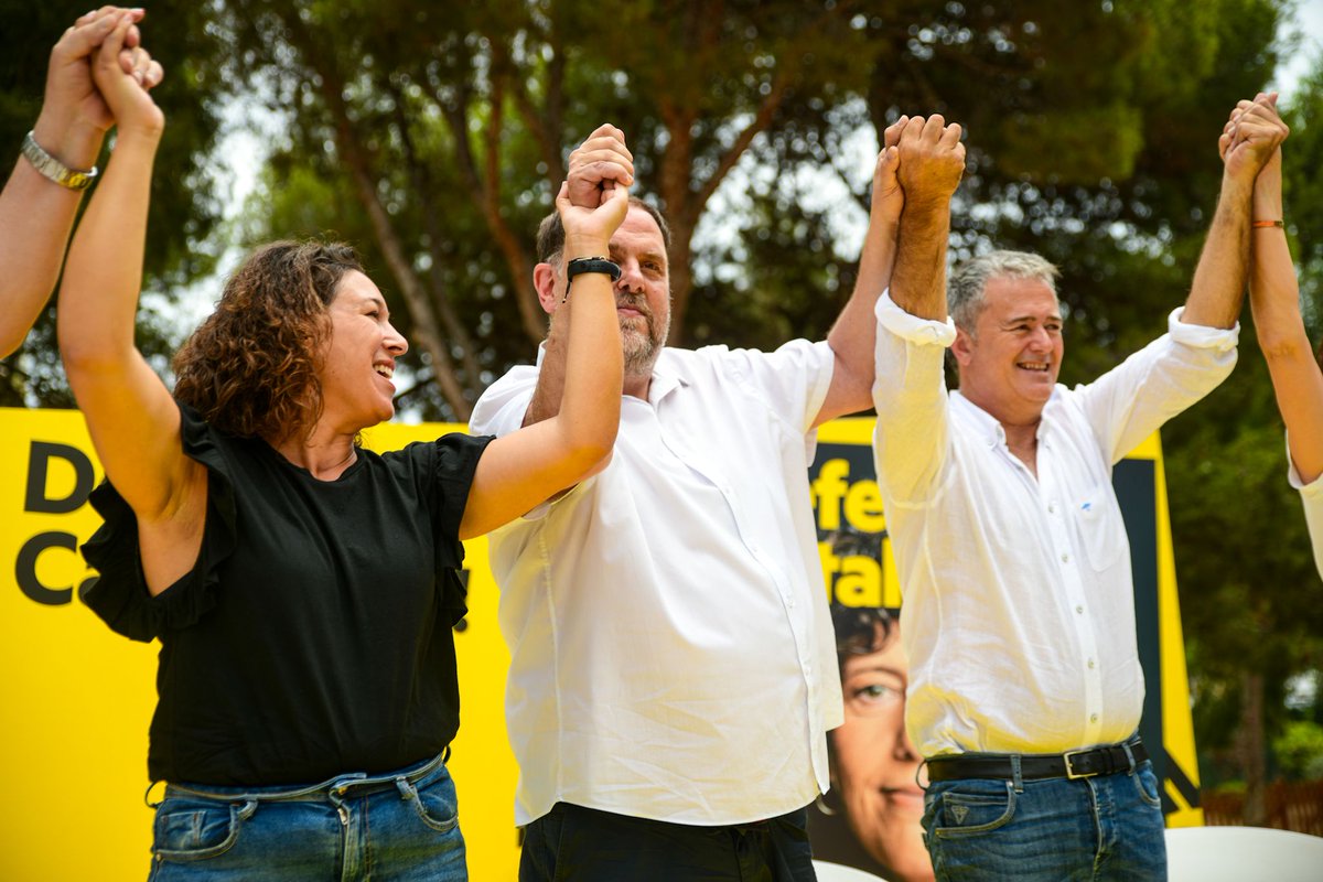 junqueras's tweet photo. Els fa por que siguem una nació conscient d'ella mateixa. Vam aturar el transvasament de l’Ebre perquè vam ser societat, ebrenca i catalana, i vam combatre contra els poders de l'època. Si vam guanyar, és precisament perquè som nació i projecte col·lectiu. Aquesta és la recepta.

D'aquest matí a L'Ametlla de Mar.