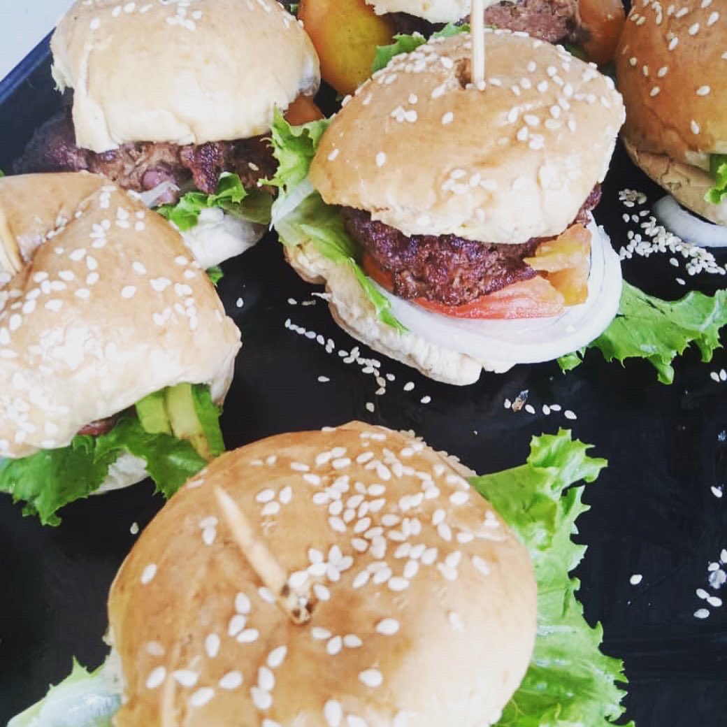 @olasburger_ #burgerboy 🍔 Satisfy your cravings 👨🏽‍🍳 Delivery Deliciously Available 🚚 #calebuniversity #twitterfbi #fbitwitter #twitterforfbi #unavailable #pastry #SundayBrunch #sunday #chef #lagoschef #lagosbaker #lagosparties #lagossurprise #trending #BREAKING #NCT127
