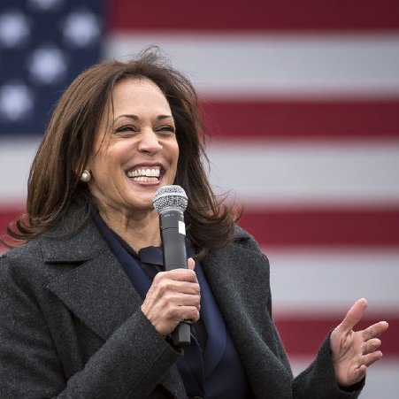 ElNecio_Cuba's tweet photo. ‼️ Qué 👁️ dijo ⁉️

Kamala Harris 🗣️

💬 "Cuando reducimos la población, más de nuestros hijos pueden respirar aire limpio y beber agua limpia"

🤫Durante  una alocución sobre la lucha contra el cambio climático y la  construcción de una economía de energía limpia este viernes en la  Universidad Estatal Coppin, Harris dijo: "Cuando invertimos en energía  limpia y vehículos eléctricos y reducimos la población, más de nuestros  hijos pueden respirar aire limpio y beber agua limpia".
