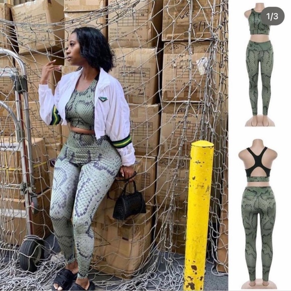 FibroFit's tweet image. So good I had to share! Check out all the items I'm loving on @Poshmarkapp #poshmark #fashion #style #shopmycloset #qupid: posh.mk/j6MQi1b0tBb