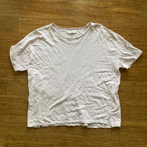 mccarthycb7044's tweet photo. So good I had to share! Check out all the items I'm loving on @Poshmarkapp #poshmark #fashion #style #shopmycloset #disney #oldnavy #madewell: https://t.co/UNXI7duefN https://t.co/RGTs5CWHug