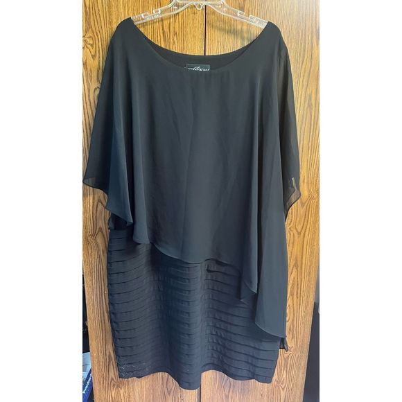 So good I had to share! Check out all the items I'm loving on <a href="/Poshmarkapp/">Poshmark</a> #poshmark #fashion #style #shopmycloset #betsyadam: posh.mk/pwjA6L9ZtBb