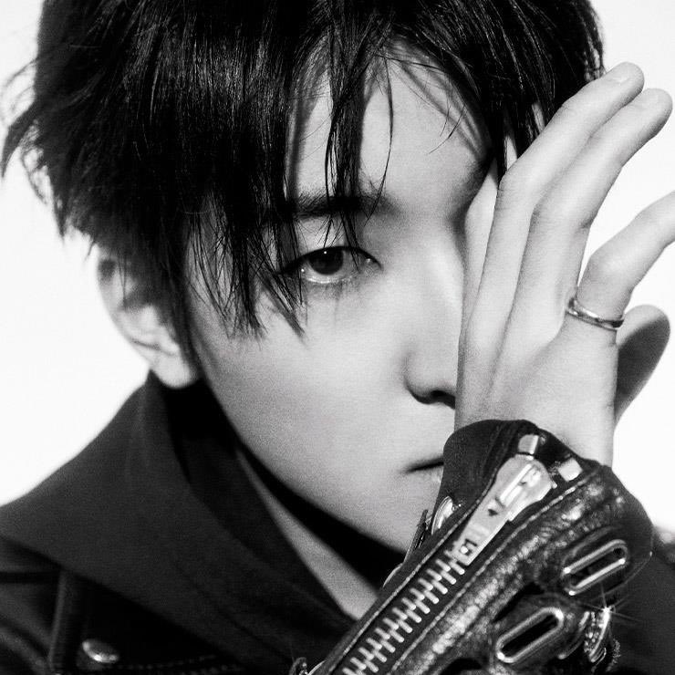 PopBase's tweet photo. Happy 27th birthday to the talented Wonwoo of SEVENTEEN. https://t.co/c9wRCiJ2C2