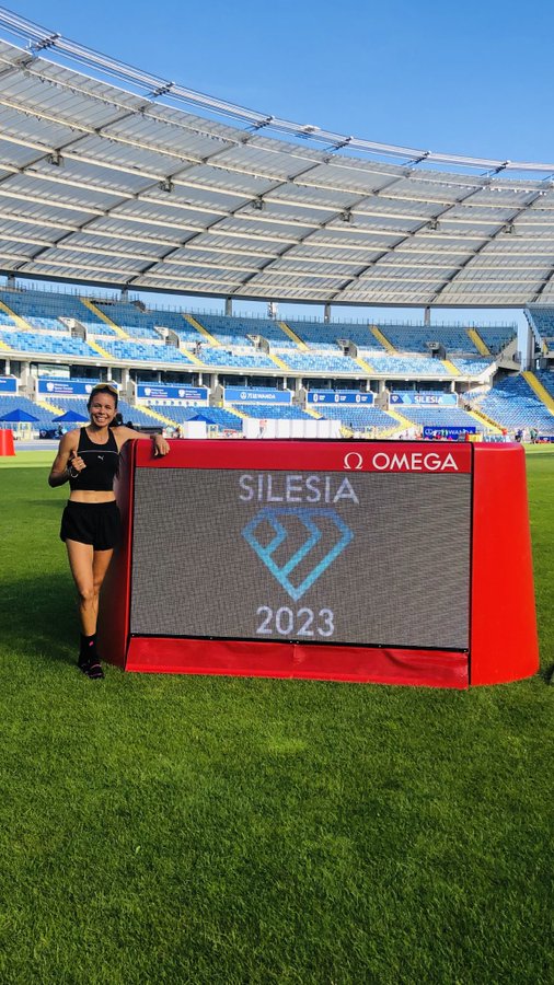 #DiamondLeague #Silesia2023 🇵🇱
Joselyn Brea 🇻🇪 culminó 10ma en la final de los 3000m Femenino al cerrar con un tiempo de 8:43.26
Impone nueve récord personal y suramericano 👏👏
Sobresaliente actuación de la nuestra 🇻🇪 prueba dominada por las africanas
#VamosVenezuela #SiSePuede