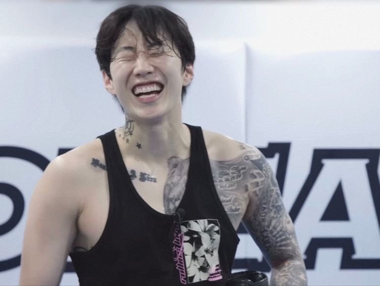 dailyjaypark's tweet photo. https://t.co/elzSZKNpoM