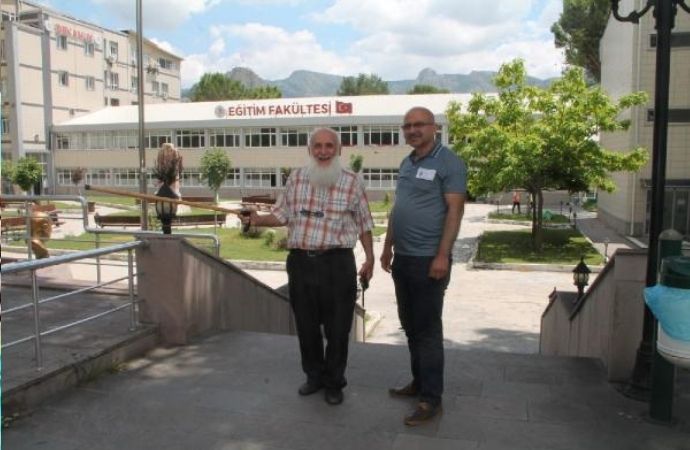 81 yaşında DGS’ye giren Yaşar Aktaş: 

"Mezara kadar okuyacağım."