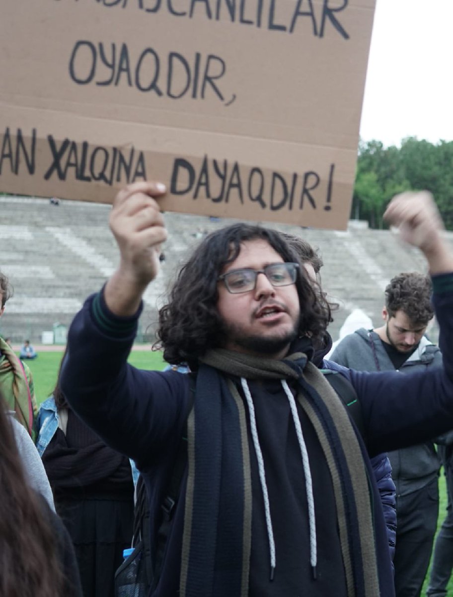 ODTÜ öğrencisi arkadaşımız Muharrem Akberov, tatil için geldiği memleketi Bakü'de polis şiddetine itiraz ettiği için 1 ay hapis cezası aldı.
