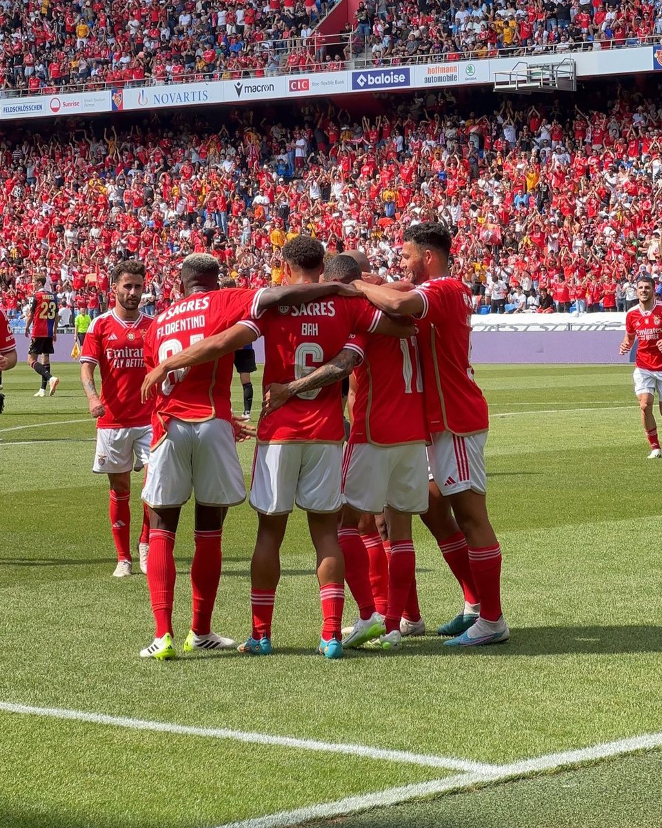 SLBenfica's tweet photo. ⏸️ Intervalo em St. Jakob-Park!

FC Basel 0-3 SL Benfica

⚽ Di María, G. Ramos e Jurásek

#PréÉpoca https://t.co/iXmH5OCrJj