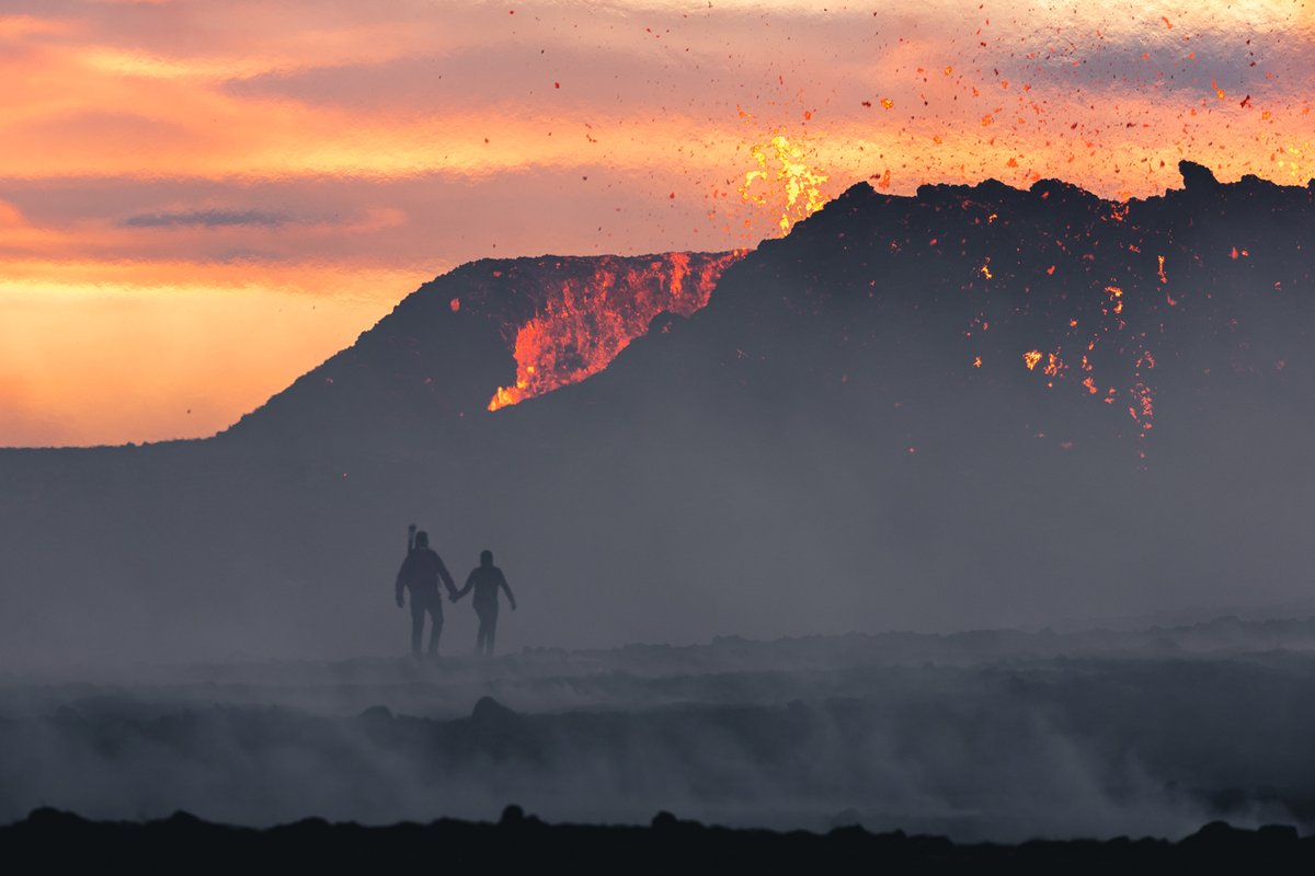 arvindj227's tweet photo. Traveled to Iceland to shoot the new volcanic eruption! Here are some first shots. It was an incredible experience! 🌋

@iceland #inspiredbyiceland #eruption #iceland #volcano https://t.co/sVyu33u3gU