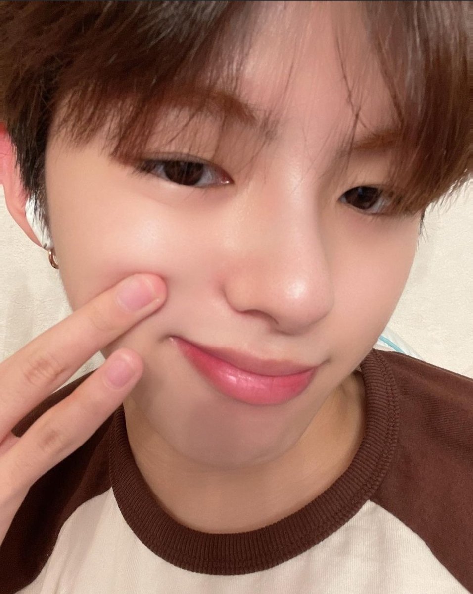 hirotosclub's tweet photo. 230716 Hiroto Instagram post update

絶対また会いましょう!!!
꼭 다시 만나요!!!

Eng trans:
Let's definitely see each other again!!!
We will definitely meet again!!!

#히로토 #ヒロト #井汲大翔 #HIROTO https://t.co/beS3KlNrGZ