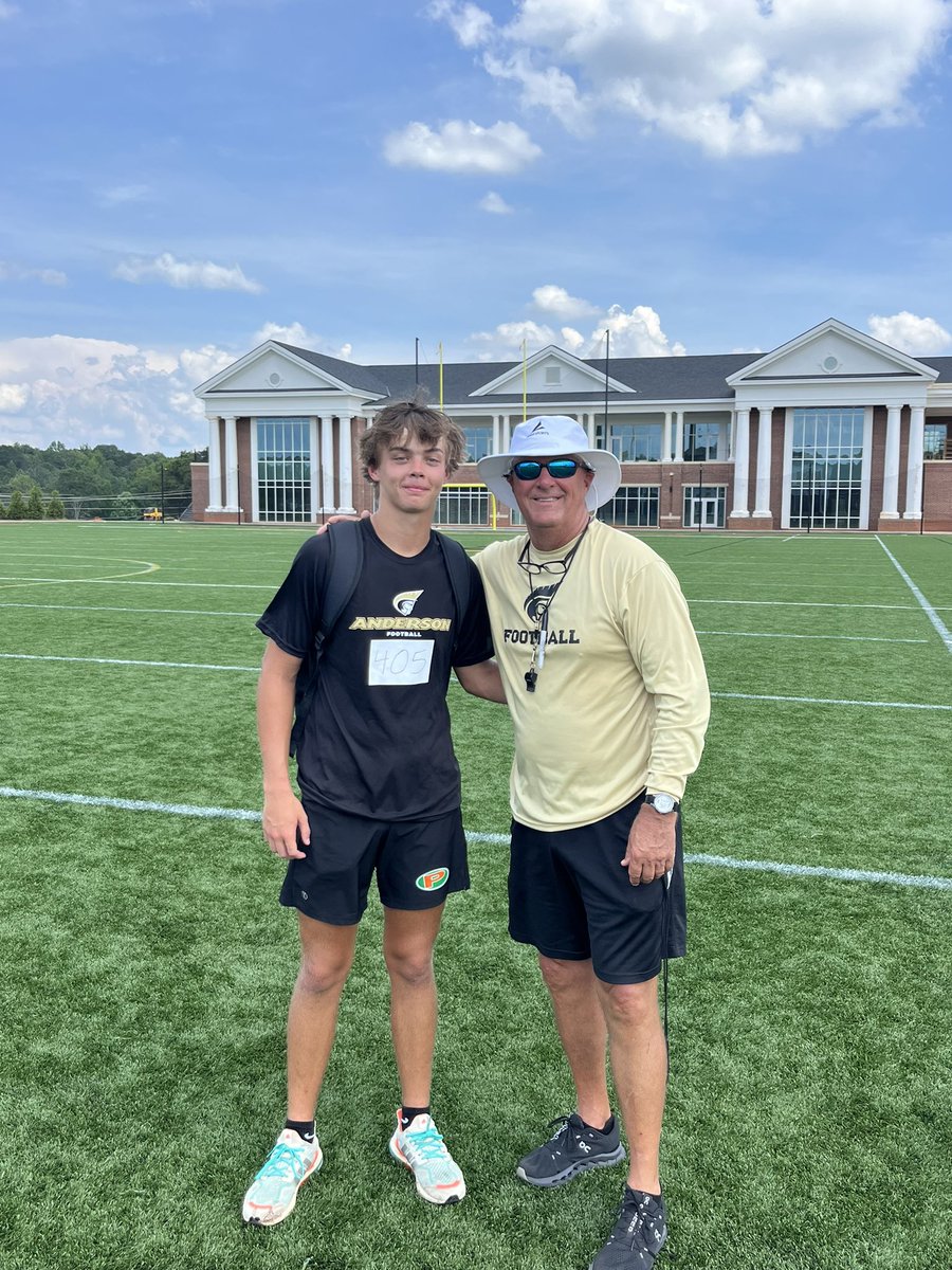 walkertodd_12's tweet image. Had a great time at @AUTrojansFB camp with @SethStrick11 @coachhick @bobby_lamb. It was great to see the new awesome facilities and the program coming together.