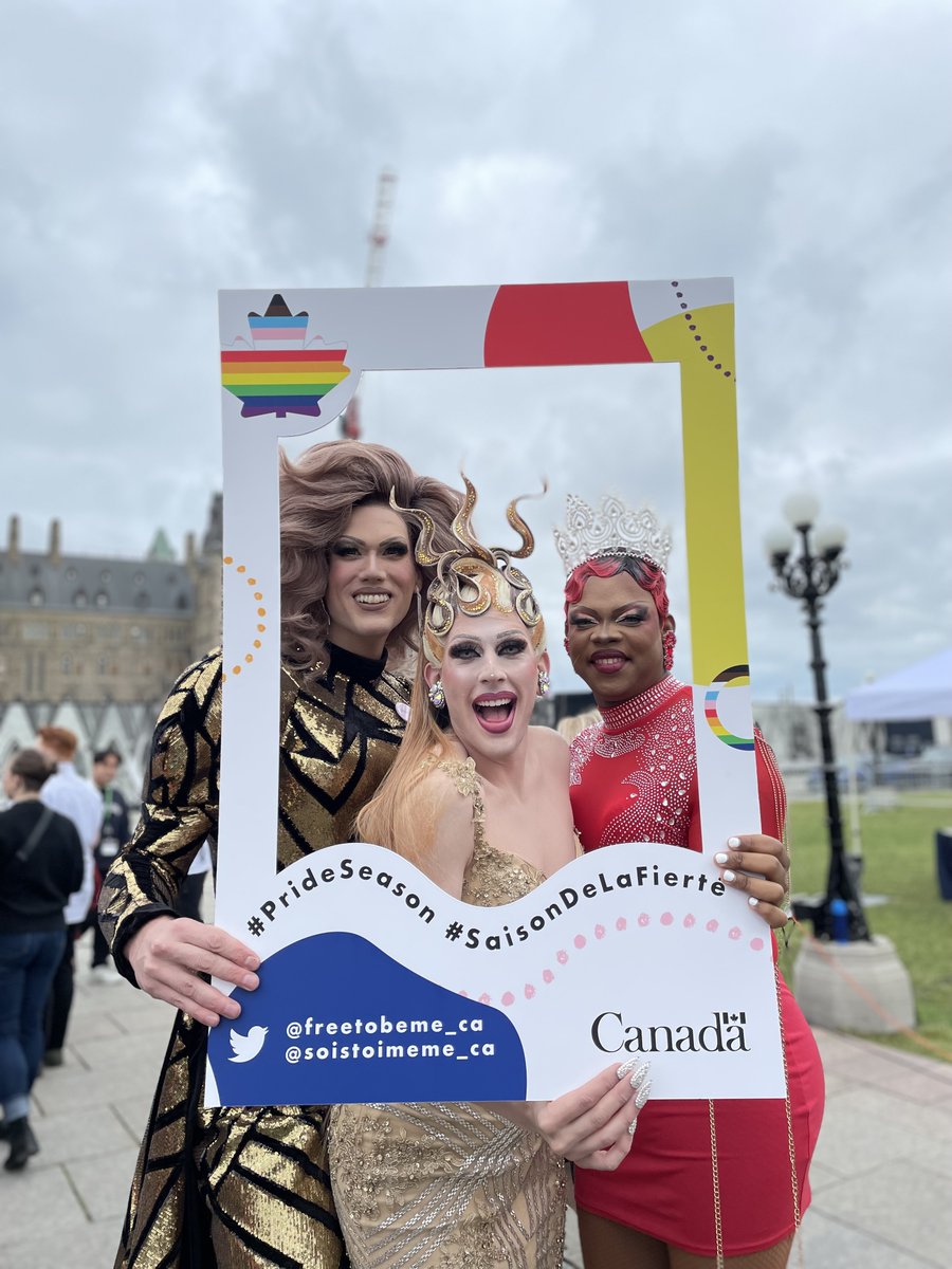 #DYK drag performers have been around for a long time? During WWI, they served as troop entertainment. On #InternationalDragDay, we celebrate the queens and kings who bring joy and create spaces where people can express themselves freely and creatively. 🌈👑