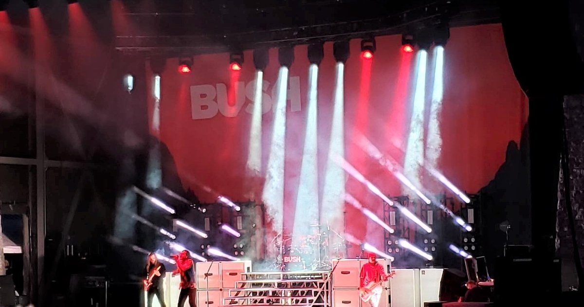 ChauvetPro's tweet photo. Tyler Veneziano Creates big bold looks for Breaking Benjamin with help from @ChauvetPro fixtures, provided by Bandit Lites!

#ChauvetProfessional #breakingbenjamin #banditlites #concertlighting #stagelightingdesign #stagelightingproduction #lightingproduction #lightingdesign https://t.co/dUMCXVdHcj